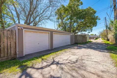 4526 Avenue S Galveston TX 77551
