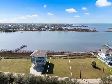 3230 Road Less Traveled Galveston TX 77554