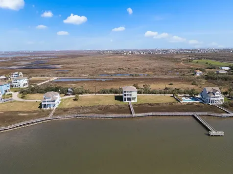 3230 Road Less Traveled Galveston TX 77554