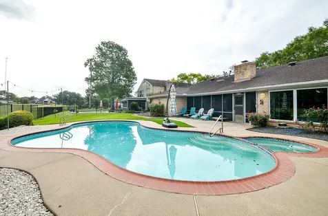 2106 Glenn Lakes Lane Missouri City TX 77459