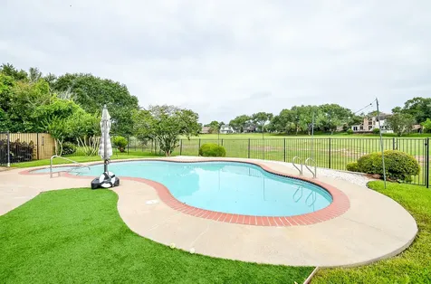 2106 Glenn Lakes Lane Missouri City TX 77459