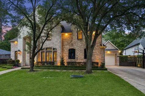 22 Knipp Road Houston TX 77024