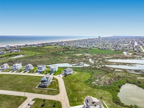 3906 Curlew Drive Galveston TX 77554