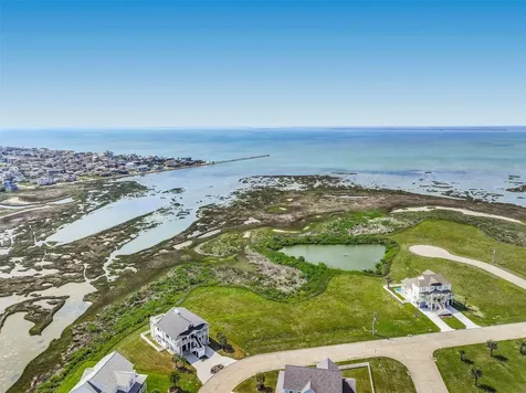 3906 Curlew Drive Galveston TX 77554