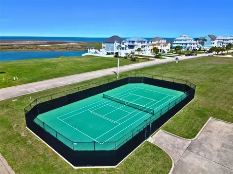 3906 Curlew Drive Galveston TX 77554