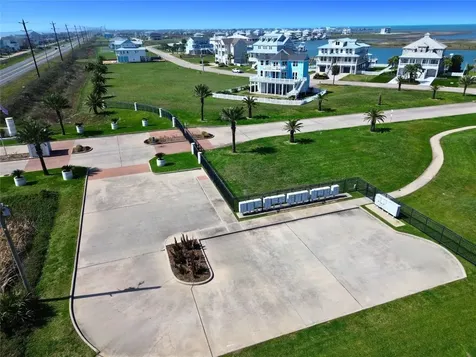 3906 Curlew Drive Galveston TX 77554