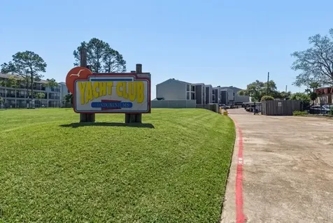 4011 Nasa Rd 1 306 Seabrook TX 77586
