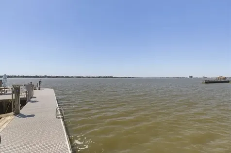 4011 Nasa Rd 1 306 Seabrook TX 77586