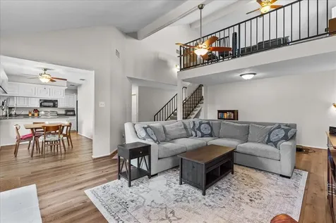 1118 Killarney Avenue Friendswood TX 77546