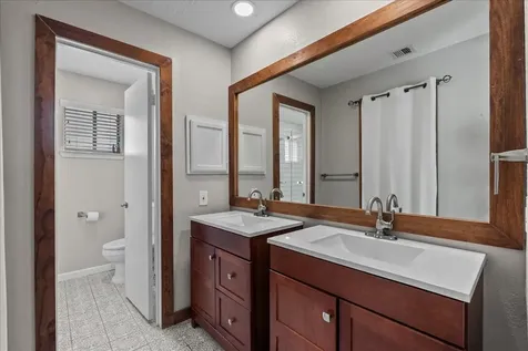1118 Killarney Avenue Friendswood TX 77546