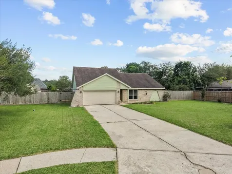 1118 Killarney Avenue Friendswood TX 77546