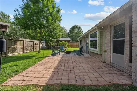 1118 Killarney Avenue Friendswood TX 77546