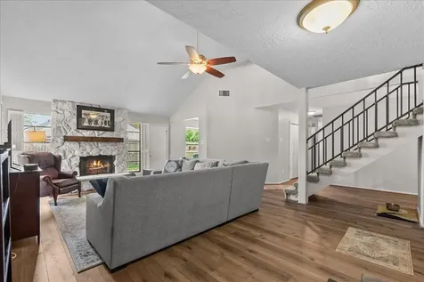 1118 Killarney Avenue Friendswood TX 77546