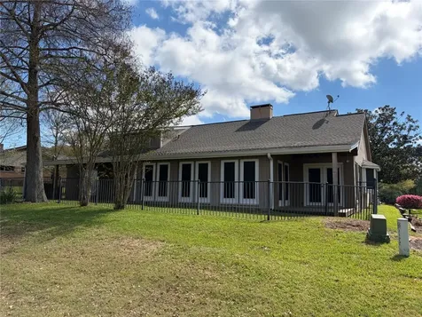 1122 Lakeside Drive Huntsville TX 77320