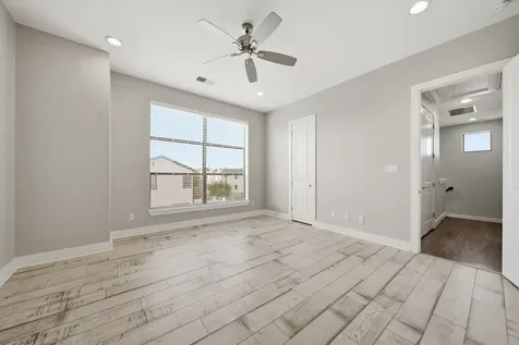 1814 Thompson Street Houston TX 77007