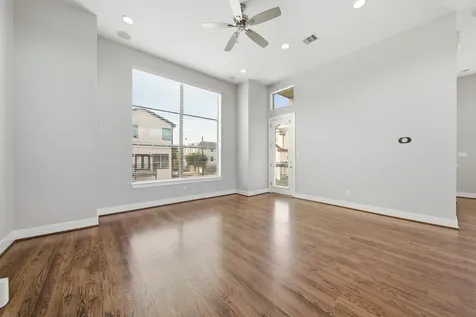 1814 Thompson Street Houston TX 77007