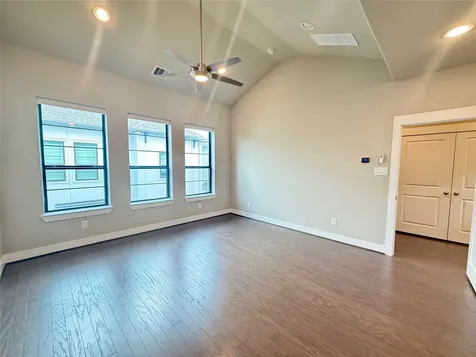 1220 W 25th Street Houston TX 77008