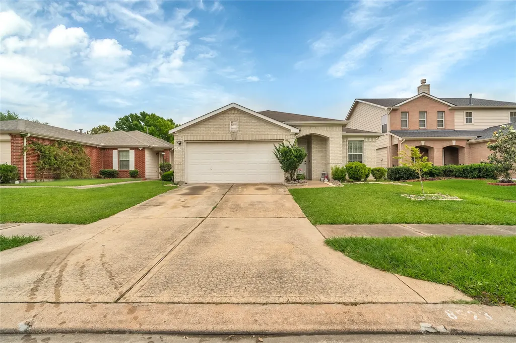 8523 Ashford Green Lane Houston TX 77072