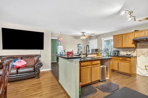 8523 Ashford Green Lane Houston TX 77072