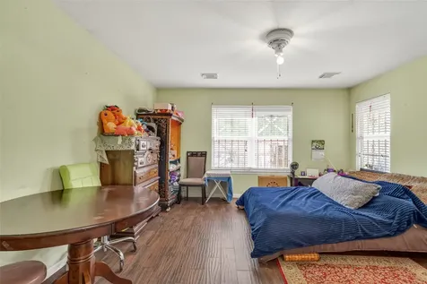 8523 Ashford Green Lane Houston TX 77072