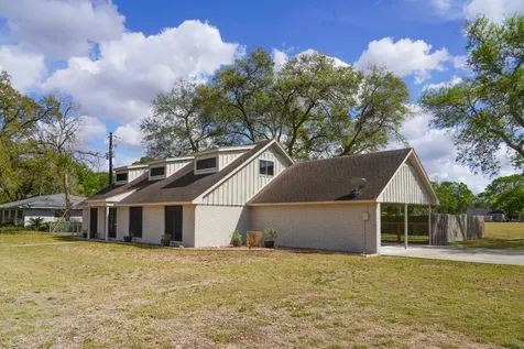 905 Center Street El Campo TX 77437