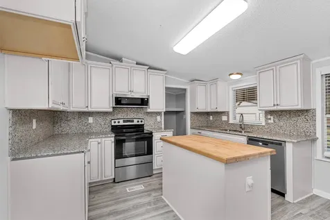 4621 Price Road Montgomery TX 77316