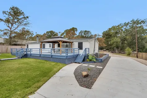 4621 Price Road Montgomery TX 77316