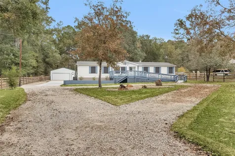 4621 Price Road Montgomery TX 77316
