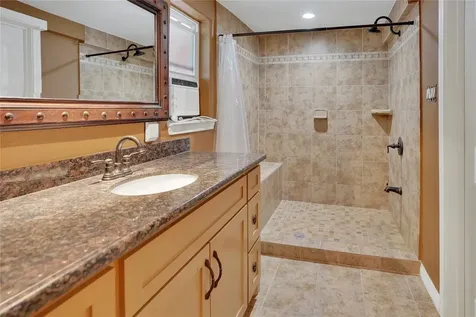 5118 Avenue M Galveston TX 77551