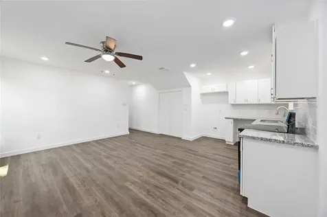 1056 North Ln A Houston TX 77088