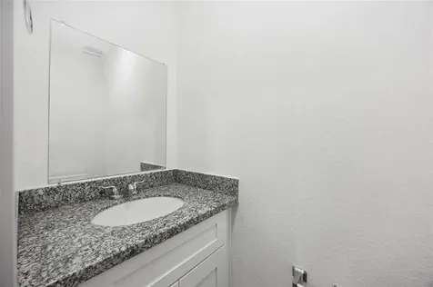 1056 North Ln A Houston TX 77088