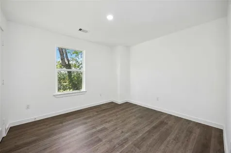 1056 North Ln A Houston TX 77088