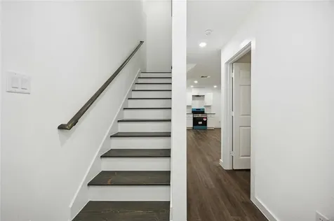 1056 North Ln A Houston TX 77088