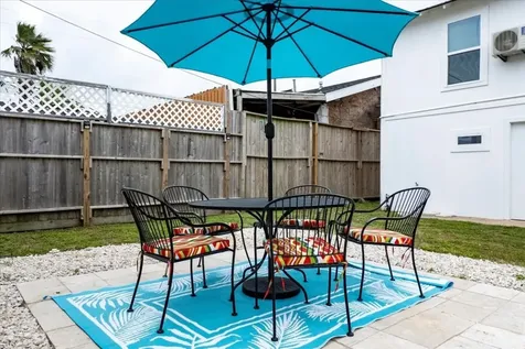 3624 S Avenue S 1/2 Galveston TX 77550