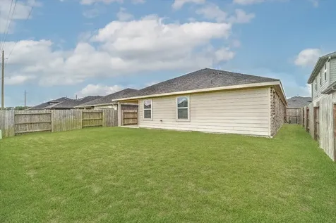 17718 Sommerset Falls Lane Crosby TX 77532