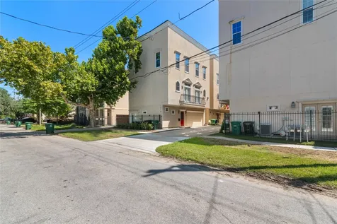 1510 Birdsall Street Houston TX 77007