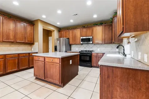 518 Honeysuckle Vine Drive Rosenberg TX 77469