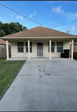 307 Kansas Street Bacliff TX 77518