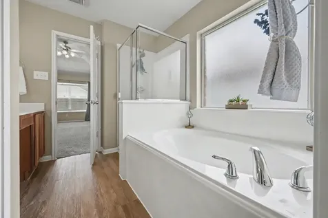 10235 Mills Run Drive Houston TX 77070