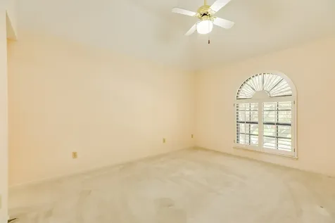 95 Rosewood Street Lake Jackson TX 77566