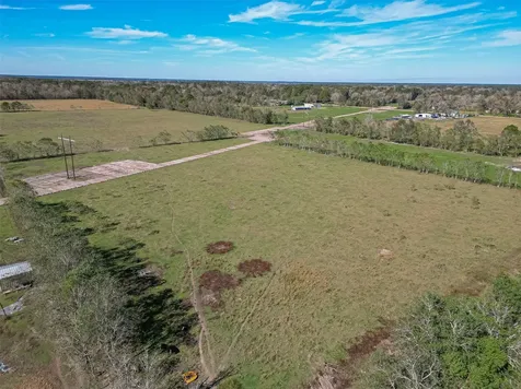 00 Sh 321/private Road Tbd Dayton TX 77535