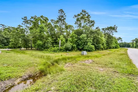614 County Road 6324 Dayton TX 77535