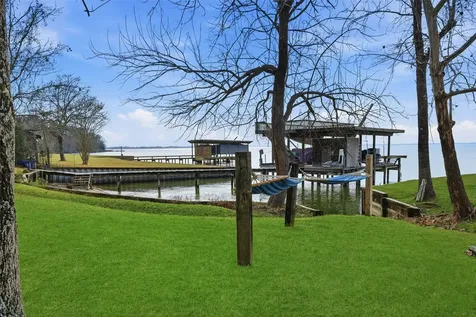 153 Shiprock Livingston TX 77351