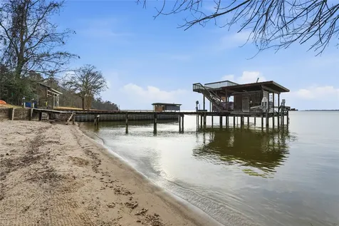 153 Shiprock Livingston TX 77351