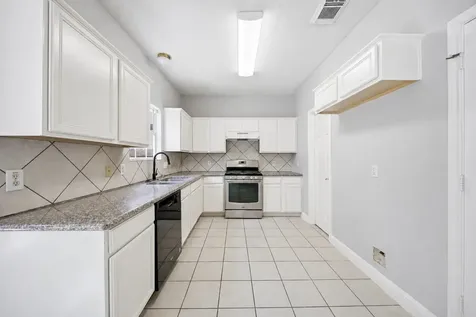 1911 Oak Hollow Court Missouri City TX 77489