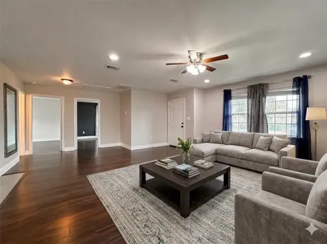 2902 Elser Street Houston TX 77009