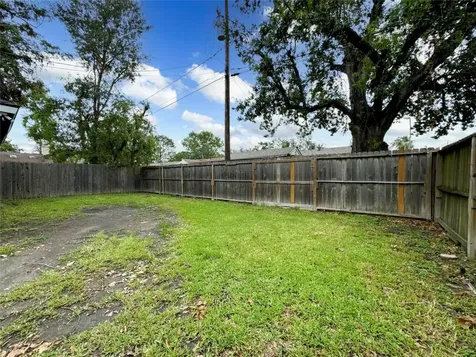 2902 Elser Street Houston TX 77009