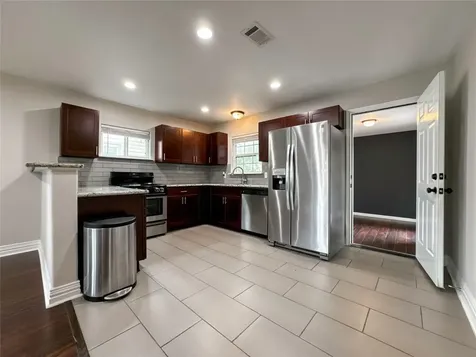 2902 Elser Street Houston TX 77009