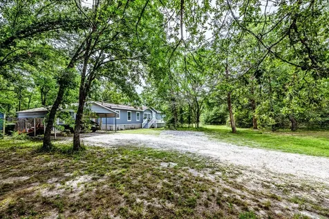 66 Horseshoe Lake Road Huntsville TX 77320
