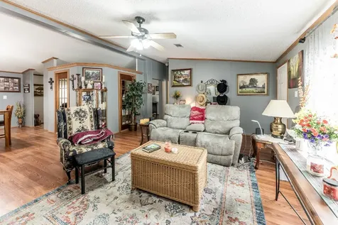 66 Horseshoe Lake Road Huntsville TX 77320